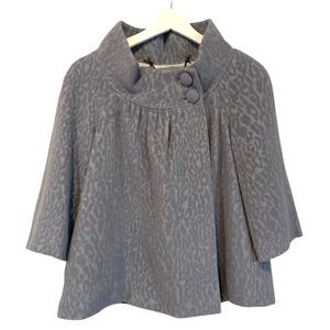 REBECCA TAYLOR GRAY CAPELET IN LEOPARD PRINT WITH DOUBLE BUTTON COLLAR SIZE 4